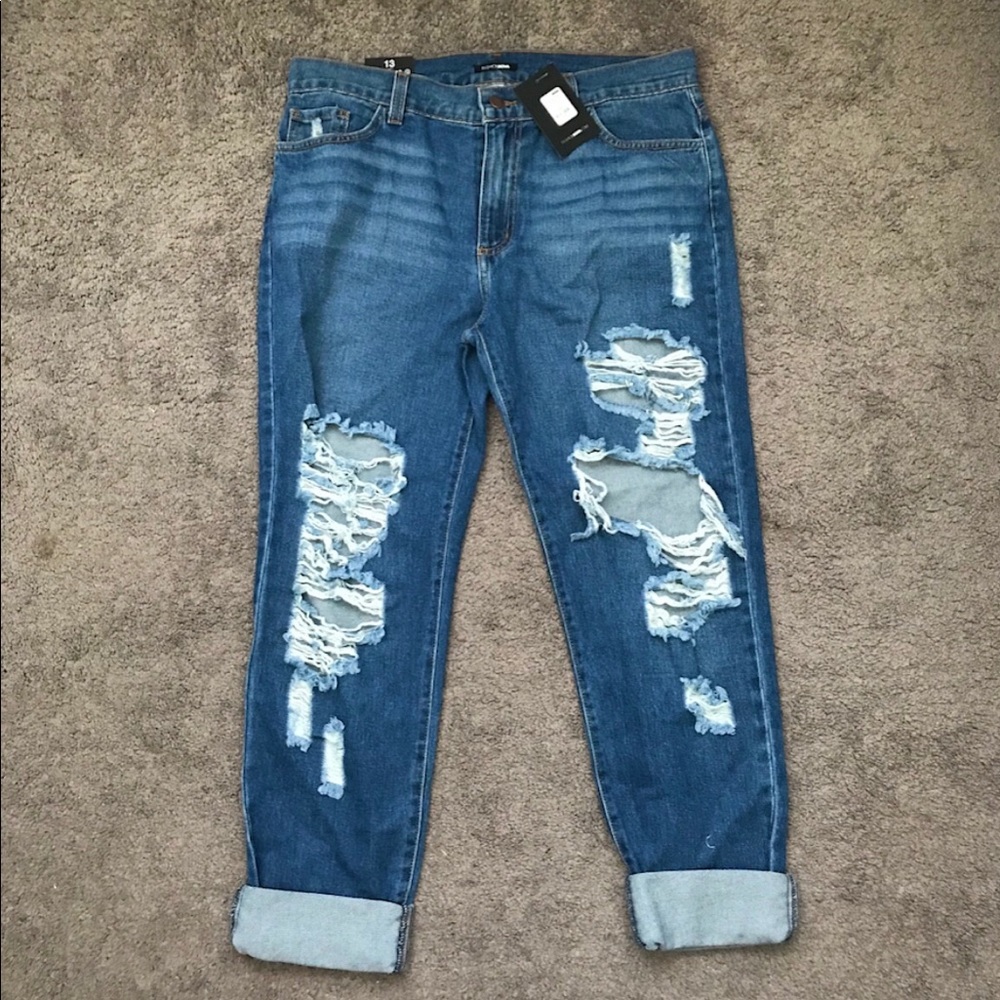 Fashion nova ripped jeans